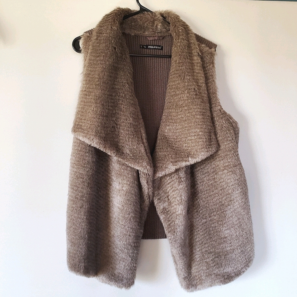 Maurices Faux Fur Vest (Size 1)
